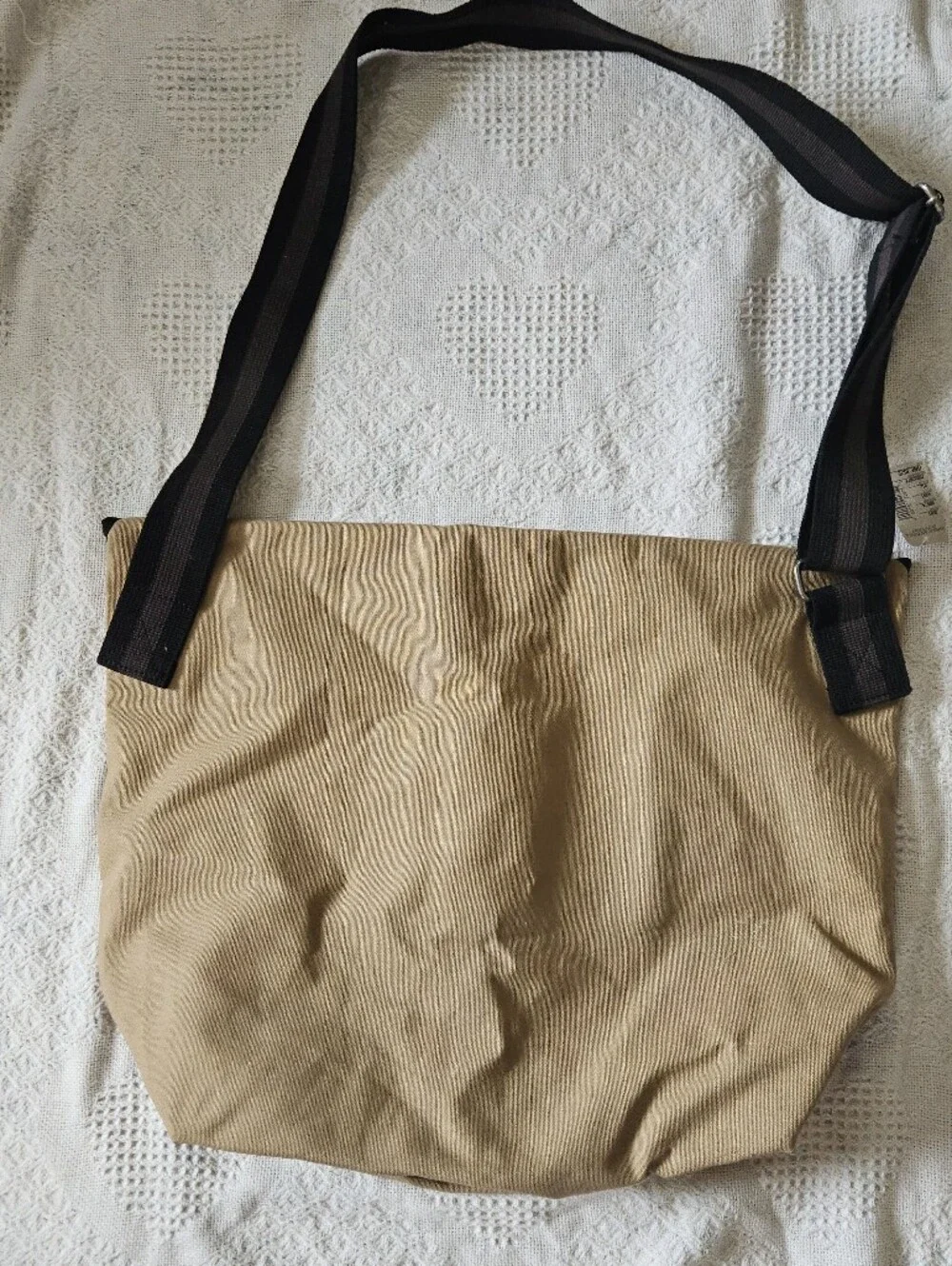 NWT AMERICAN EAGLE TAN CANVAS MESSENGER BAG SCHOOL SUPPLIES BACKPACK
